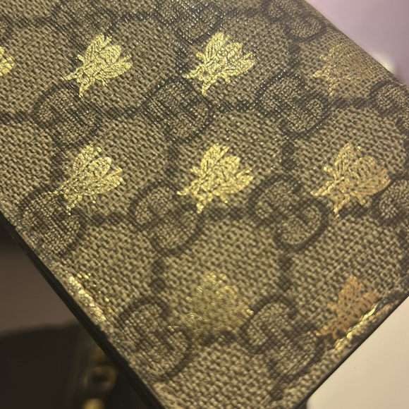 GUCCI SUPREME MONOGRAM WALLET WITH BEE DESIGN EUC - Picture 2 of 13